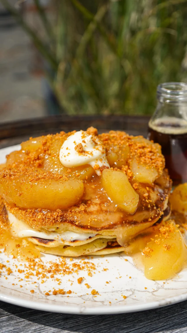 Did Someone Say Brunch?🍎🍂🌾

What a perfect weekend to drop what you’re doing & join us for brunch! Have you tried our brand new fall item…Apple Danish Pancakes✨🍎

APPLE DANISH PANCAKES:
warm apple compote, cream cheese whip, apple butter, cinnamon sugar crumble